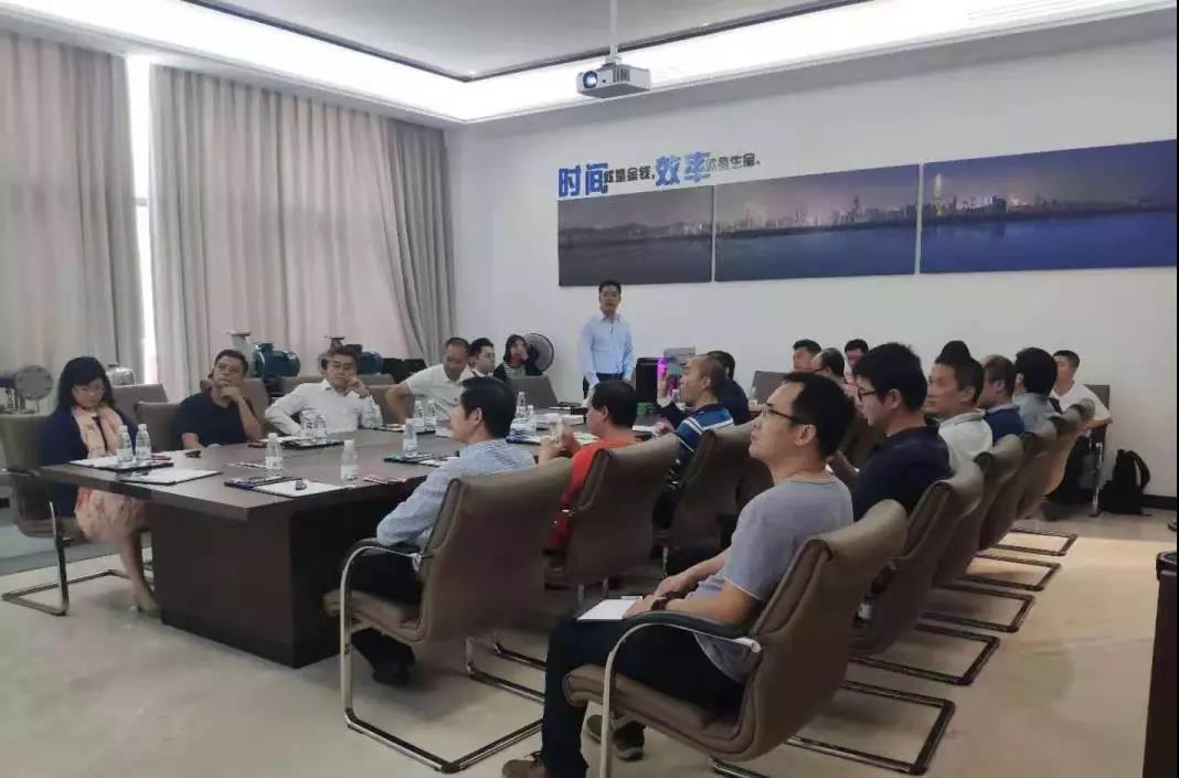 蓝狮在线园区参观，无氯游泳池，泳池水处理公司