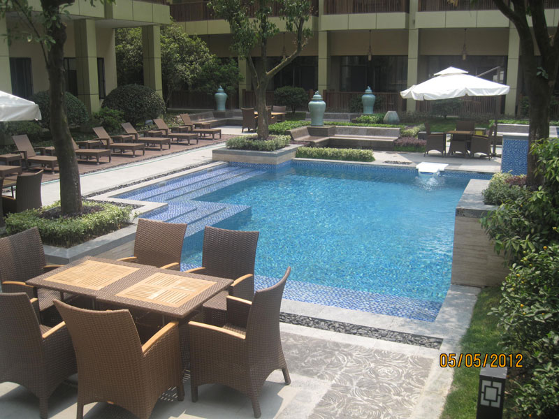 别墅带花园游泳池如何规划,别墅游泳池规划设计,别墅游泳池设计